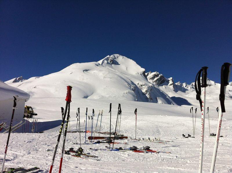Hotel Letterario Locanda Collomb La Thuile Exterior foto