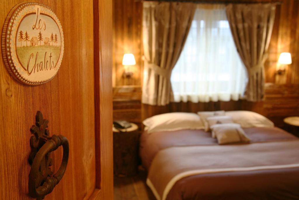 Hotel Letterario Locanda Collomb La Thuile Quarto foto